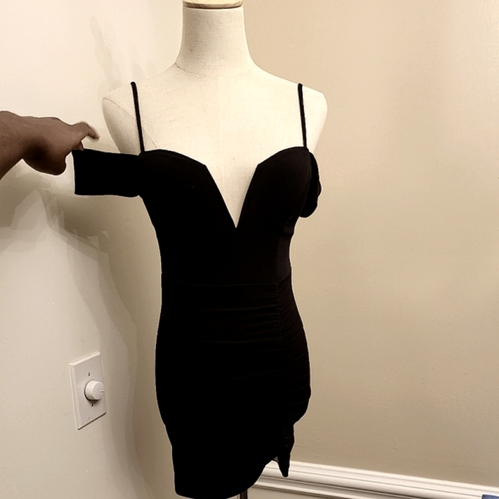 NWOT Little Black Dress 👗 💣